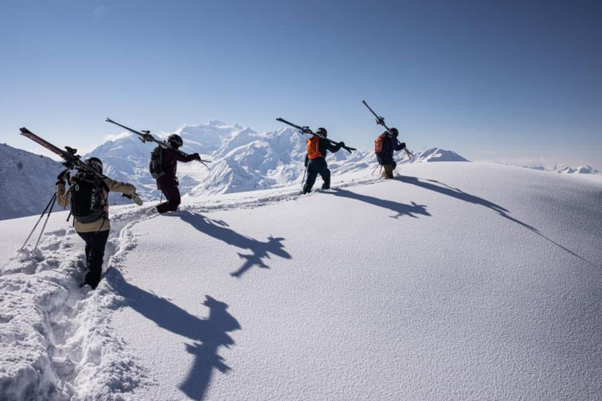 Bootpacking in the snow - WeMountain